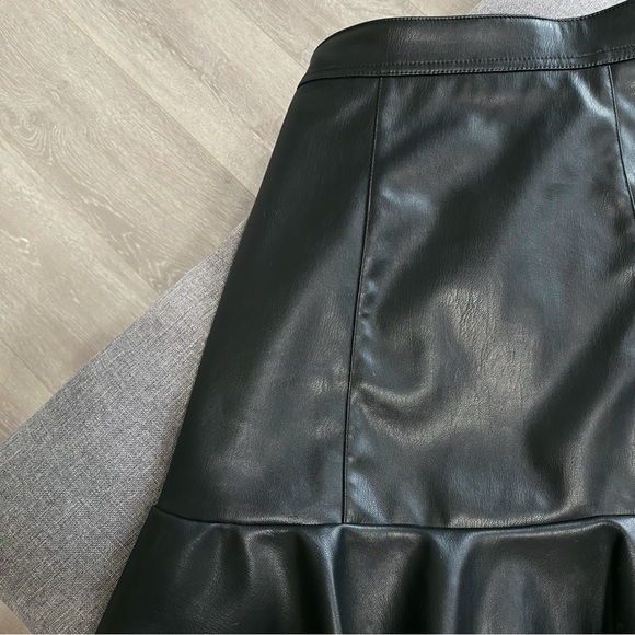 H&M Flared Faux Leather Skirt - Picture 9 of 11